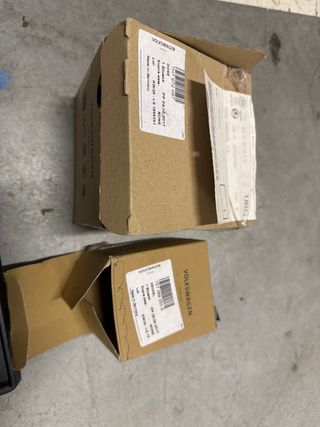 Base enchufe y toma agua VW T6