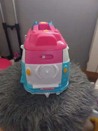 Pin y Pon  furgoneta veterinaria