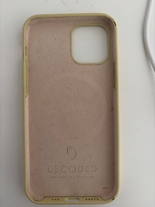 Lote 3 fundas iPhone 12 + 2 cables