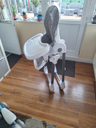 Trona de bebé plegable