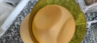 Jarra Vintage Transparente y Amarilla