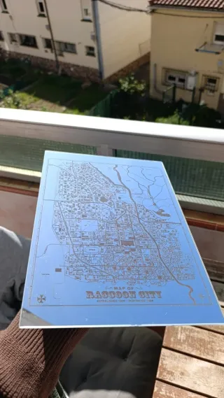 Specchio con mappa di Raccoon City Resident Evil