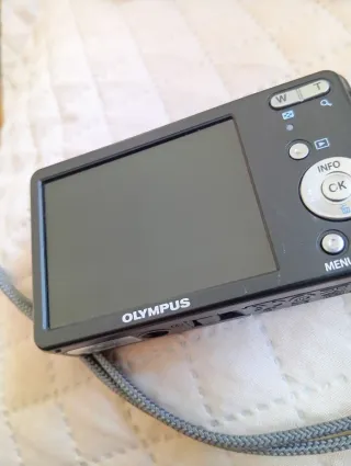 Cámara Olympus VG-110 12MP 4x Zoom