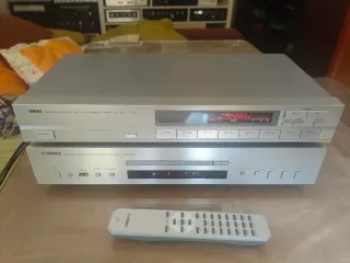 Reproductor CD Yamaha CD-S300 Plata