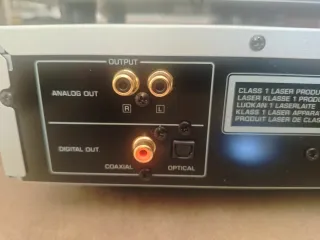 Reproductor CD Yamaha CD-S300 Plata