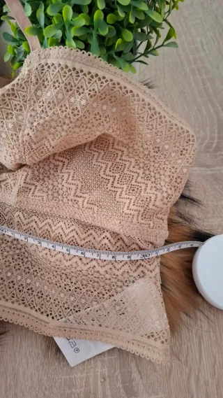 Sujetador lencero H&M encaje beige Talla M