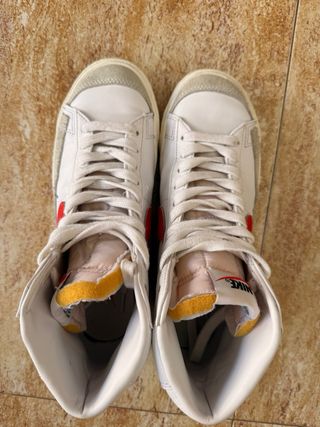 Nike Blazer Mid 77 Vintage Blancas Rojas