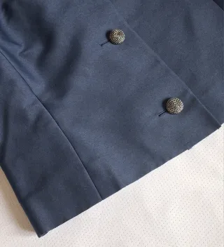 Completo giacca corta e tubino blu