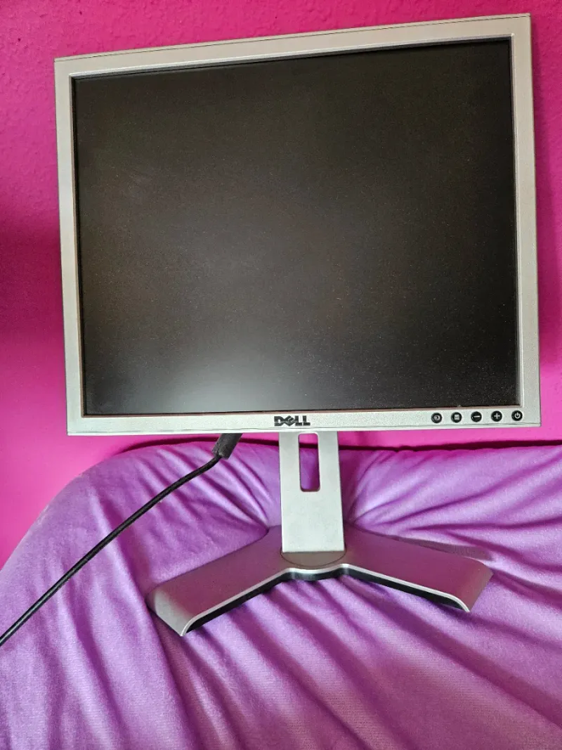 Pantalla Dell Plata