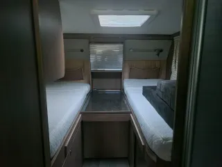 Autocaravana Burstner Aviano i 728