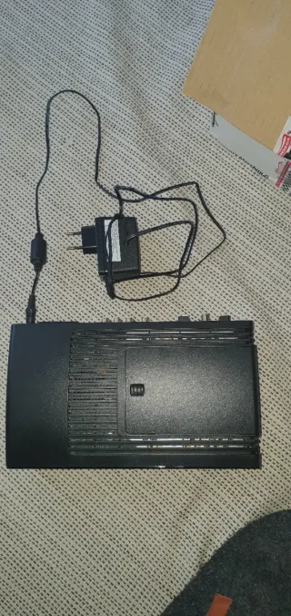 Router ARRIS ,Decodificador R + 2 mandos