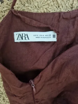 Vestido Zara marrón corto con cadena