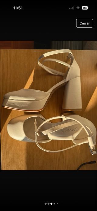 Tacones beige plataforma altos