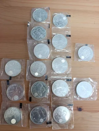 Monedas de plata conmemorativas de 12€.