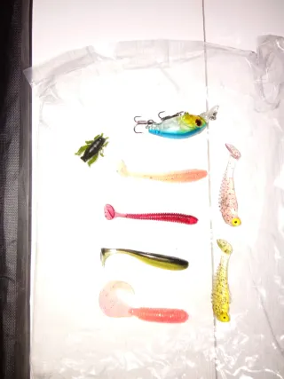 Combo de pesca con carrete y caña Nuevo