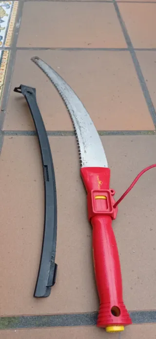 Pértiga extensible 4m con arco sierra Outtiswolf