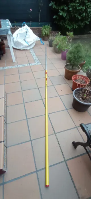 Pértiga extensible 4m con arco sierra Outtiswolf