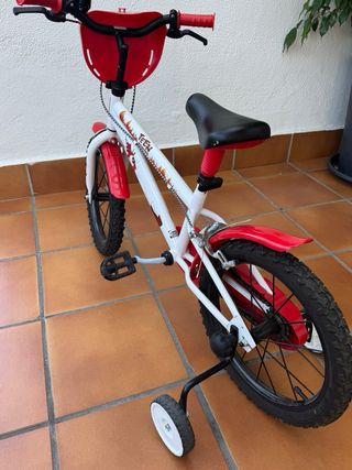 Bicicleta infantil.