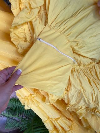 Traje de flamenca amarillo con volantes