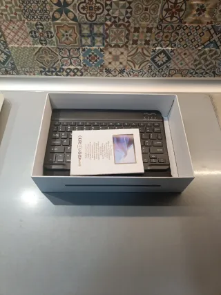 Tablet 10 con teclado y ratón