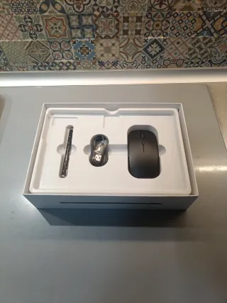 Tablet 10 con teclado y ratón