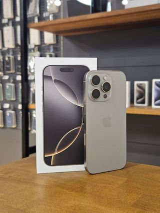 IPHONE 16 PRO 128GB TITANIO BATTERIA 92%