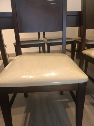 Mesa de comedor madera con 6 sillas