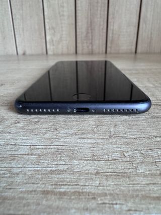 iPhone 8 Plus 64GB - Batteria appena sostituita al 100%