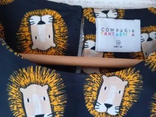 Vestido Compañía Fantástica estampado leones