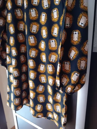 Vestido Compañía Fantástica estampado leones