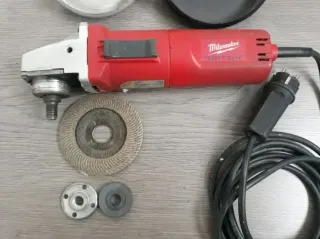 Radial profesional Milwaukee AG-10