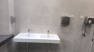 Servicio de alicatado, albañil y pintor.