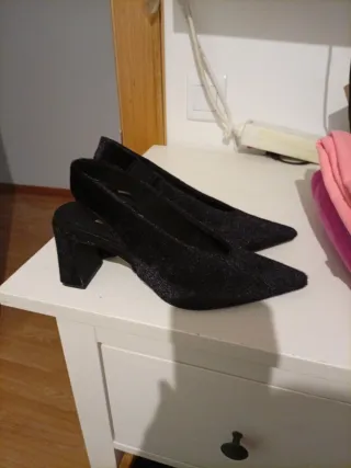 Zapatos de vestir Corina negros sin usar..