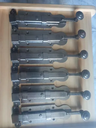 PASADOR 302-20 HIERRO PULIDO    8.-€ UNIDAD