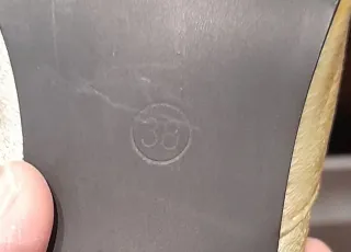 Zapatos de fiesta dorados