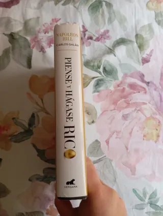 Piense y hágase rico: Edición completamente rev...