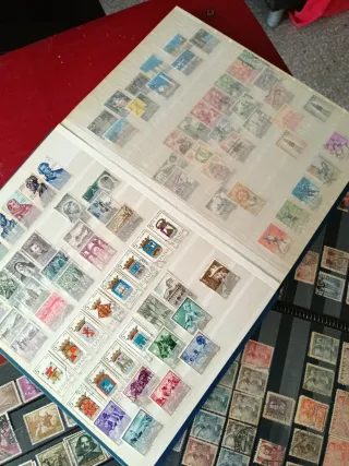 Sellos Españoles Colección. 5 albums.