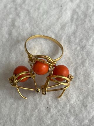 Conjunto oro 18k, coral y circonitas