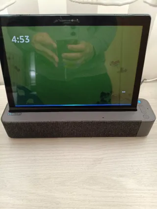 Tablet Alexa con altavoz