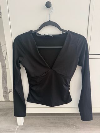 Camiseta Stradivarius manga larga negra Talla M