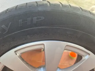 Rueda original Mercedes Benz 205/60 R16