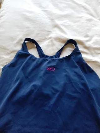 Traje de baño Nabaiji Talla 44 azul marino.