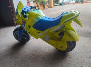 Moto correpasillos Juguettos grande