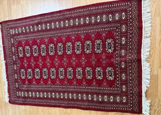 Tappeto di lana rosso e marrone