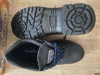 Botas de seguridad Anibal negras y azules