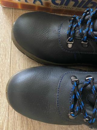 Botas de seguridad Anibal negras y azules