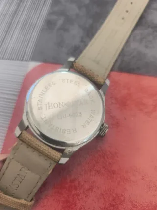 Reloj Jhon Star Beige y Plateado