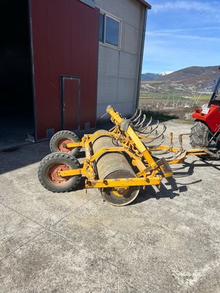 Tractor Case Internacional Rojo