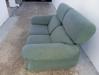 Sofá 2 plazas verde