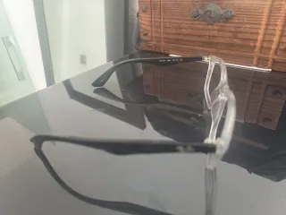 Montura de gafas Ray-Ban transparente y negras